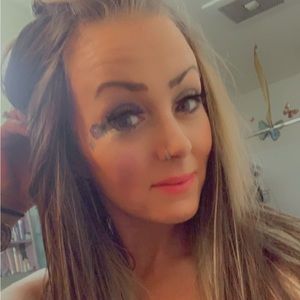 Meet your Posher, Janelle